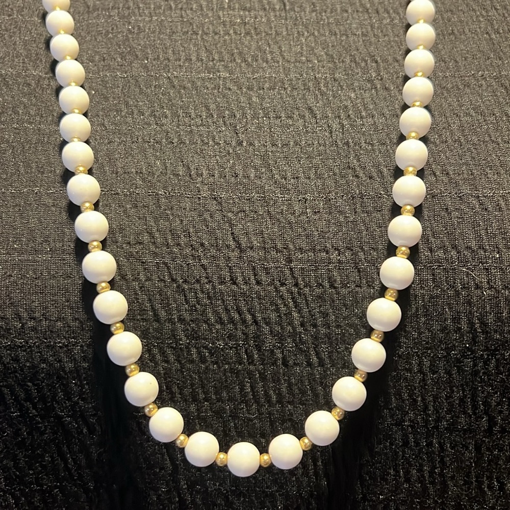 VTG Monet white lucite bead necklace